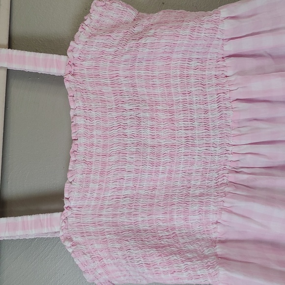 Hailey & Co. Pink Gingham Smocked Top. Large - Picture 4 of 7